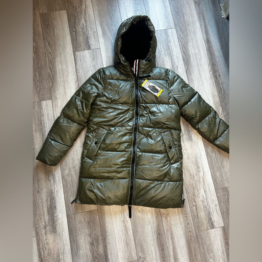 Hunter Puffer Jacket, NWT